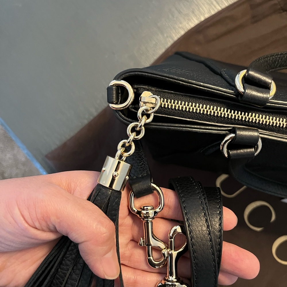 Gucci Sling Bag - Black - Picture 2 of 7